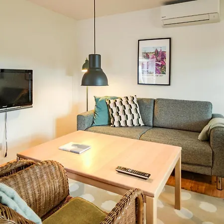 2 Bedroom Lovely In Apartman *