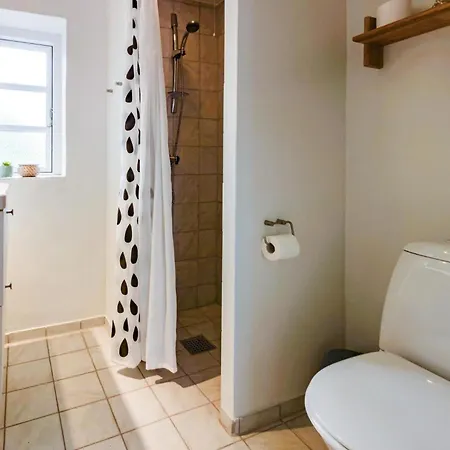 2 Bedroom Lovely In *